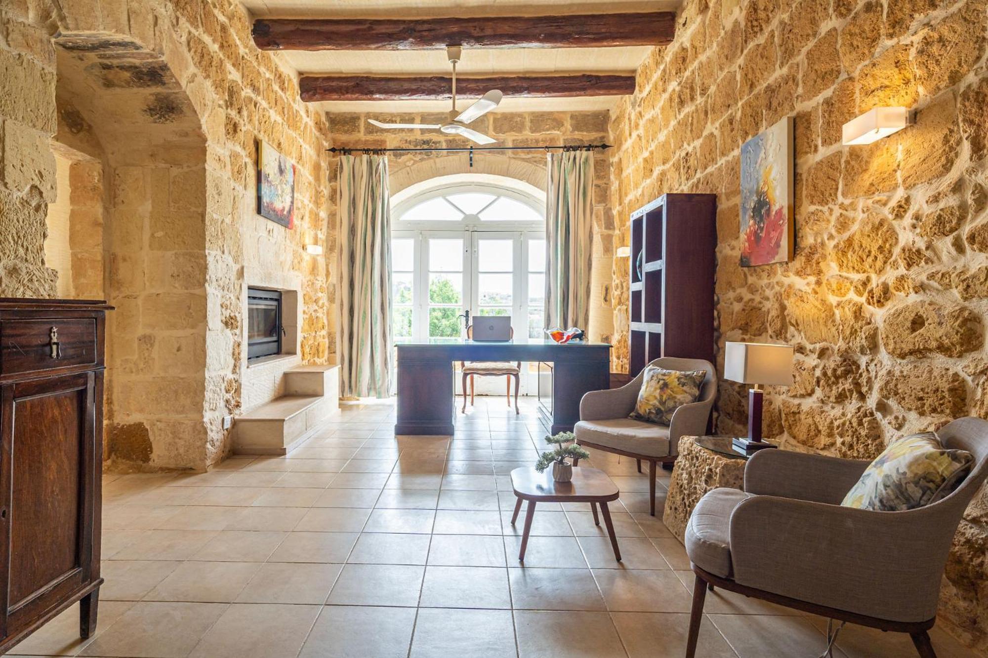 Sinjura Holiday Home Xagħra Buitenkant foto