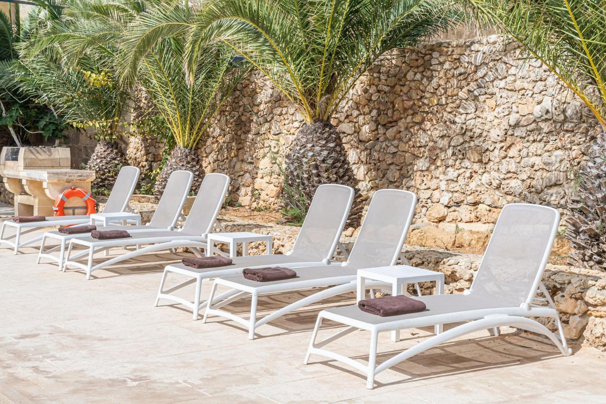 Sinjura Holiday Home Xagħra Buitenkant foto