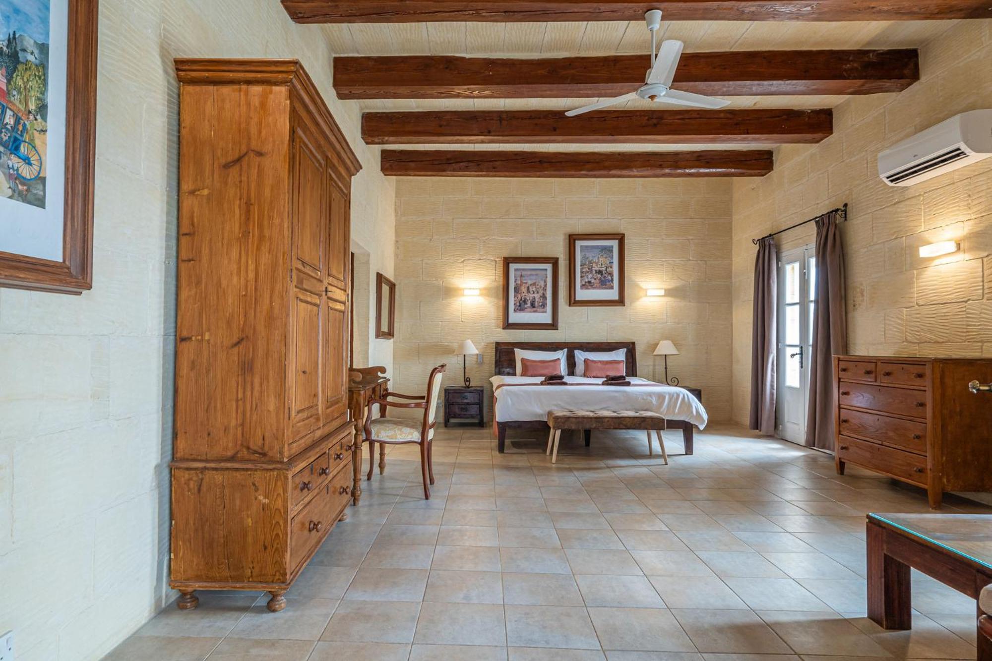 Sinjura Holiday Home Xagħra Buitenkant foto